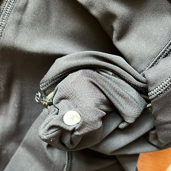 🖤LULULEMON LUCENT ICE QUEEN TIGHT-HIGH RISE-REFLECTIVE-POCKETS-4🖤 - Picture 13 of 16